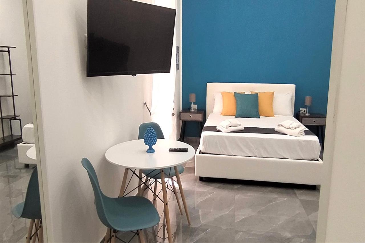 Track 60 - Private Rooms Garibaldi Napoli Bagian luar foto